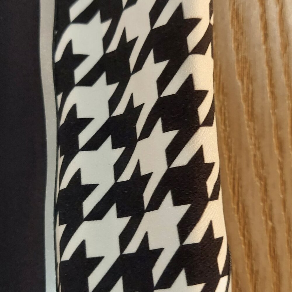 Noli Houndstooth Leggings - Picture 6 of 10